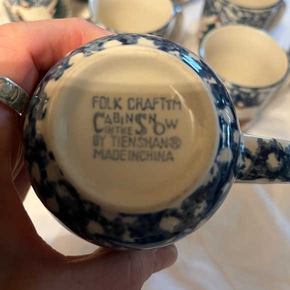 Folk Craft by Tienshen Set of 10 Cabin In The Snow Mugs/Cups - Picture 7 of 7